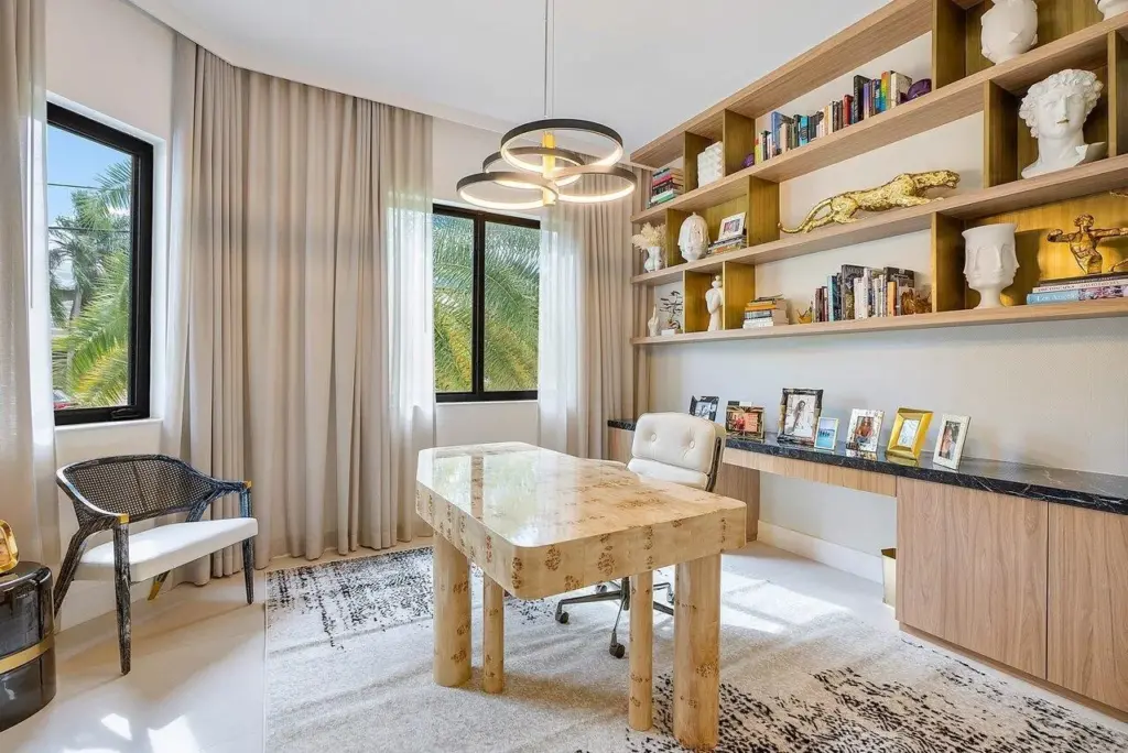 4fd9e592c4ad09b4106c28d363e3c00bl-m2862148895od-w1024_h768_x2