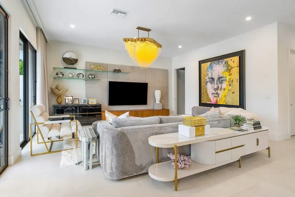 4fd9e592c4ad09b4106c28d363e3c00bl-m3832590884od-w1024_h768_x2